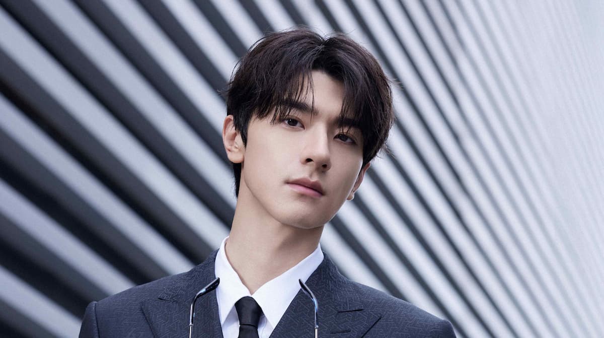 Lin Yi Rayakan 10 Tahun Debut, Sebut Perjalanan Ini sebagai Awal Baru