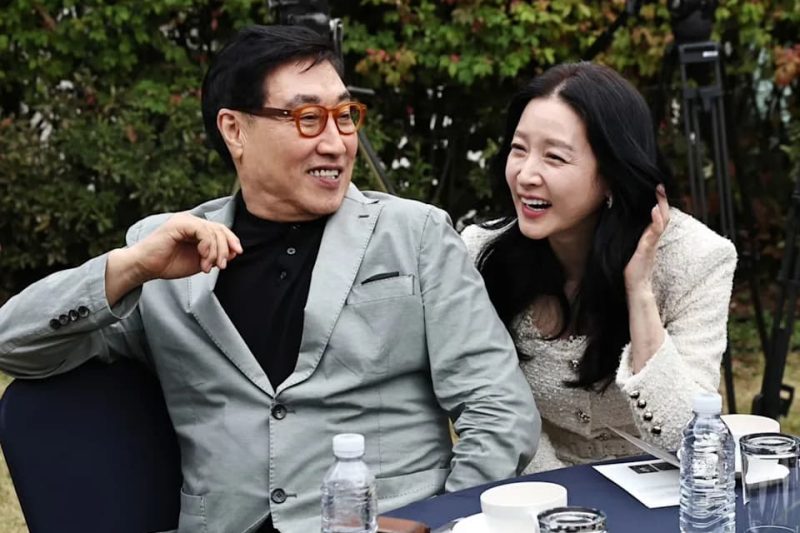 Lee Young-ae dan Suami Berusia 75 Tahun Hadiri Beautiful Artist Awards ke-16, Penampilan Awet Muda Jadi Sorotan